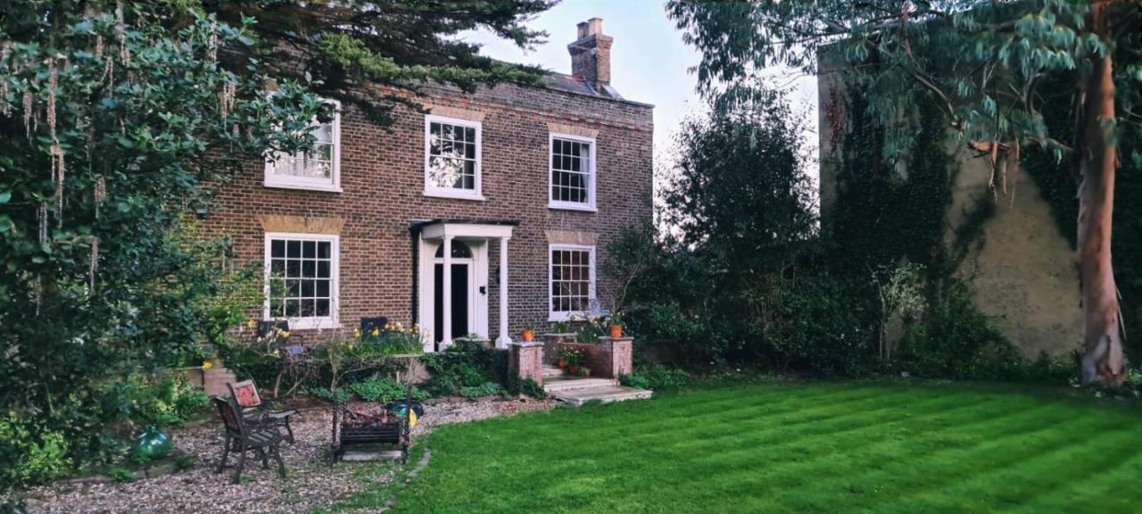 Manor House Of Cheshunt- Historic *